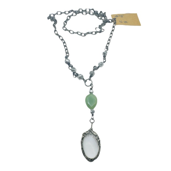 Artisan Magnifying Glass Caged in Silver-Blend Metalwork Jade Wire-Wrap Necklace - Picture 10 of 14